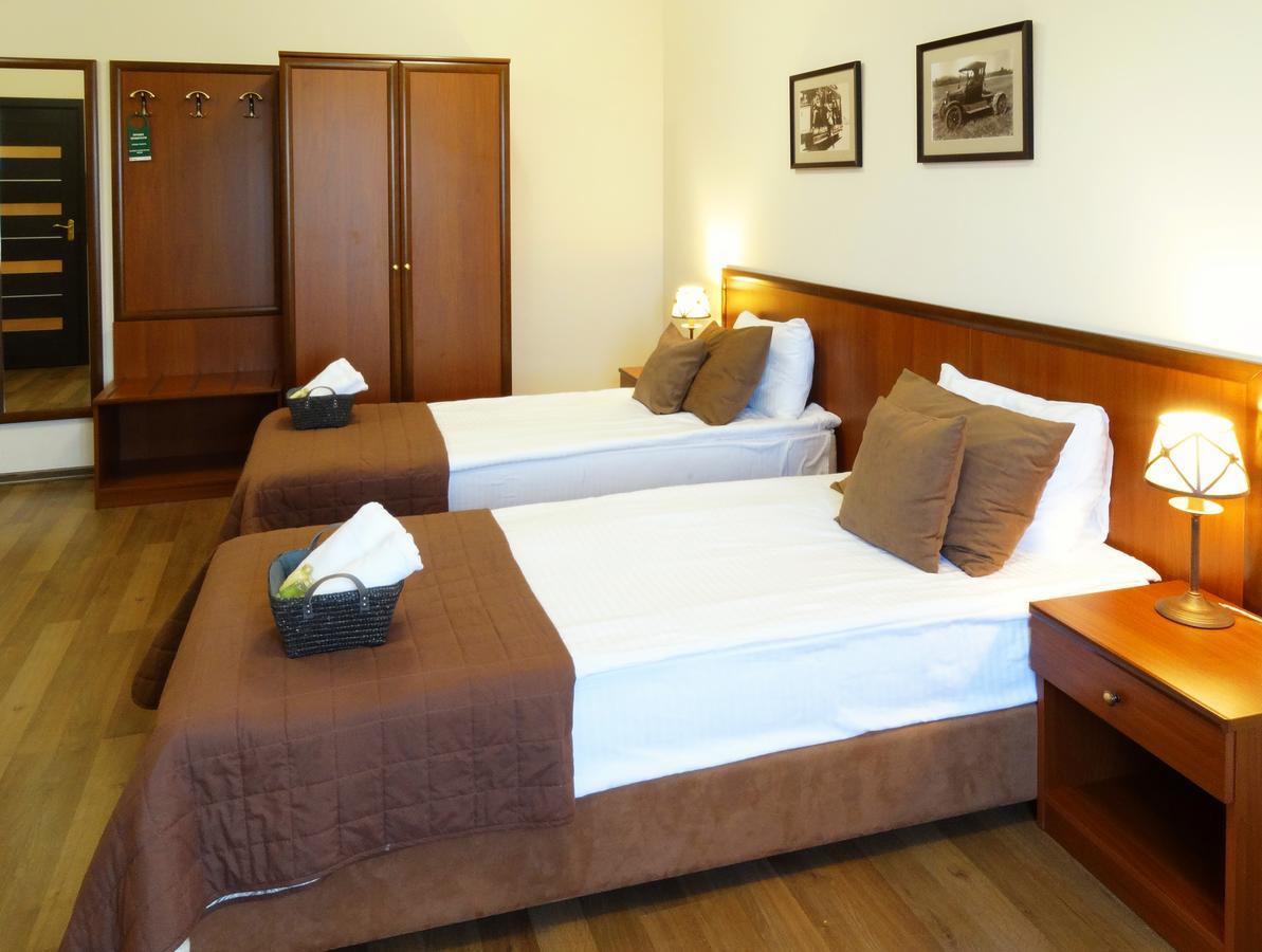 Henry Ford Mini Hotel Odessa Exterior foto